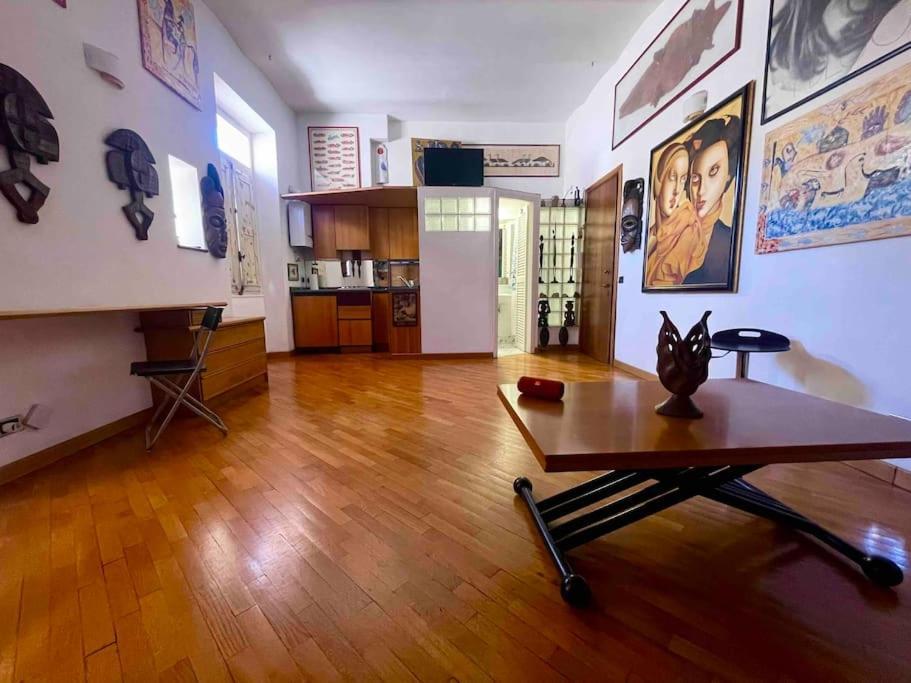 로마 Our Arty Flat In Monti 아파트 외부 사진